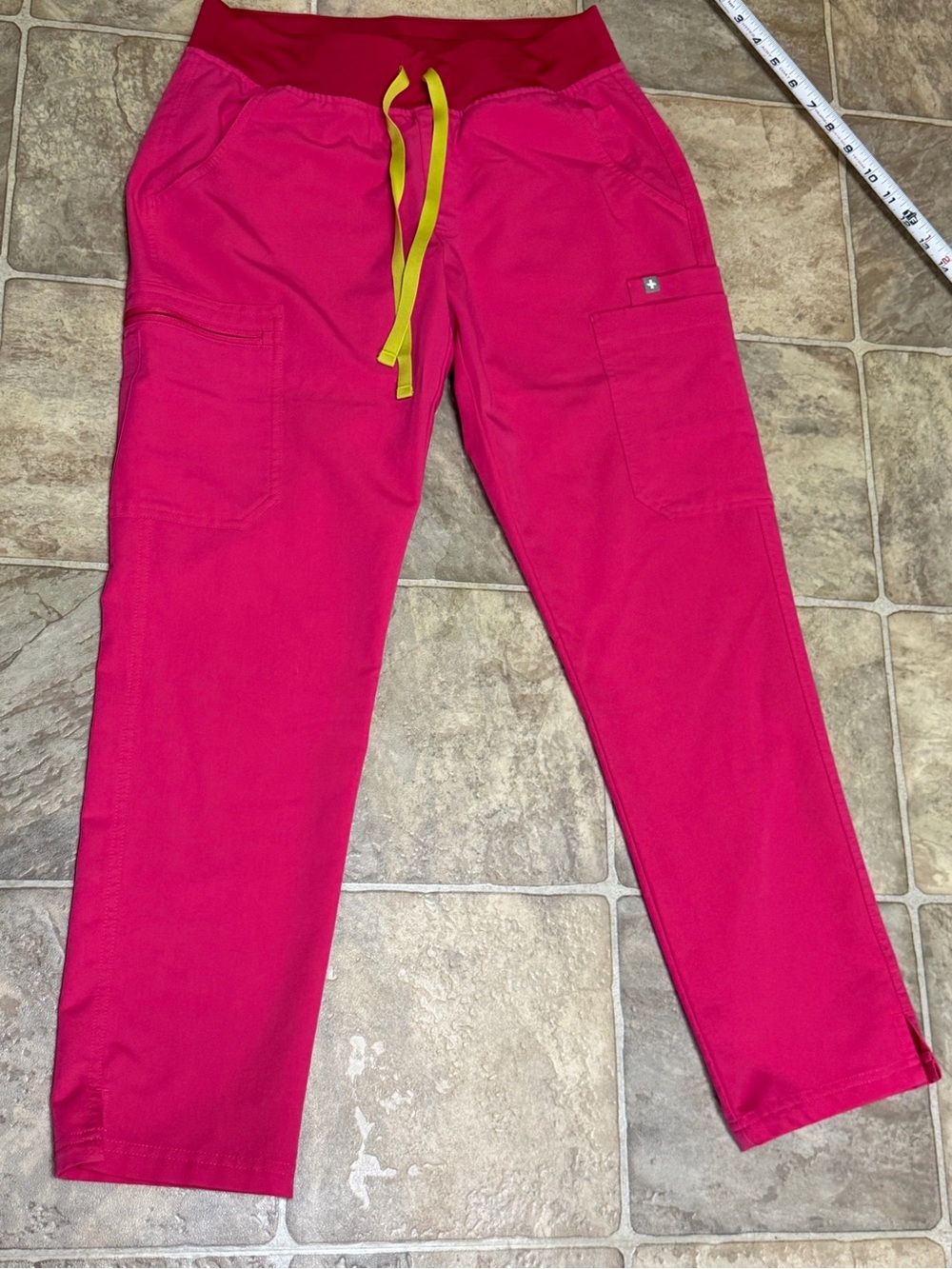 Figs shocking pink yola skinny scrub pant small petite